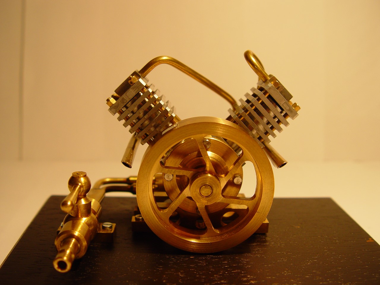 CO2/ DruckluftMotoren - MBI Design Modellbau